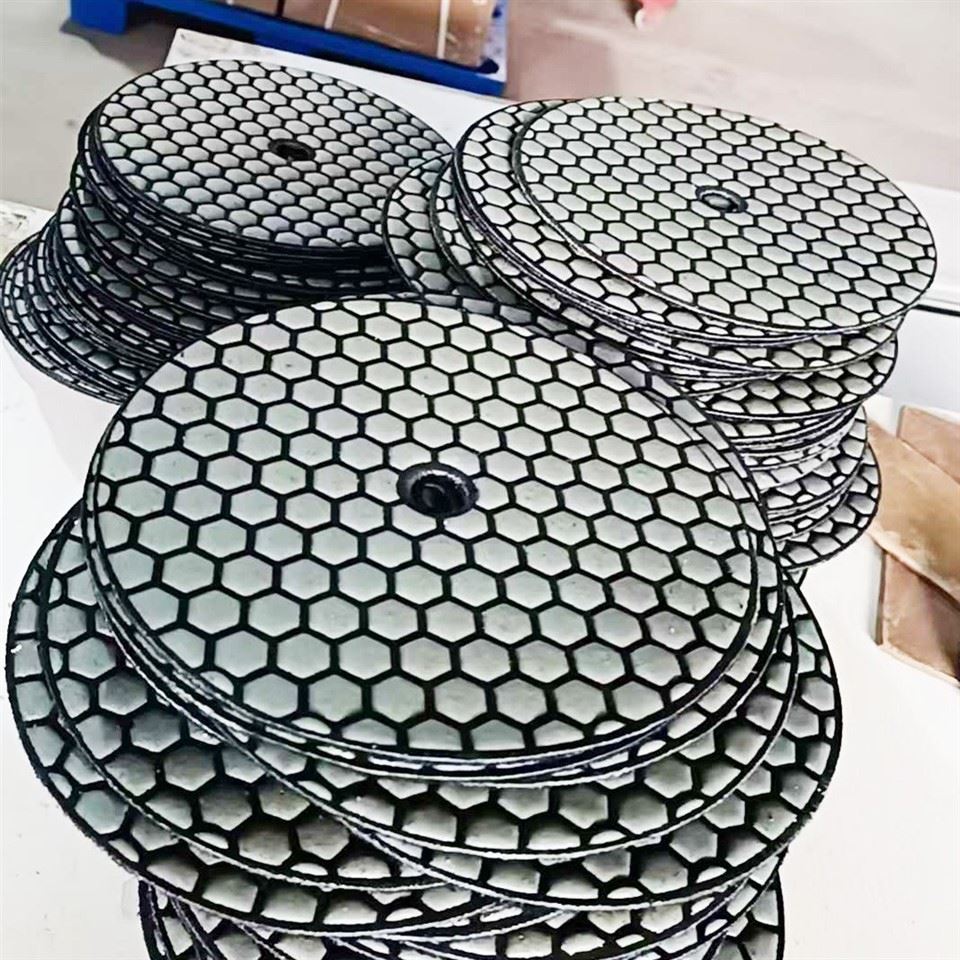 dry-diamond-resin-polishing-pads2